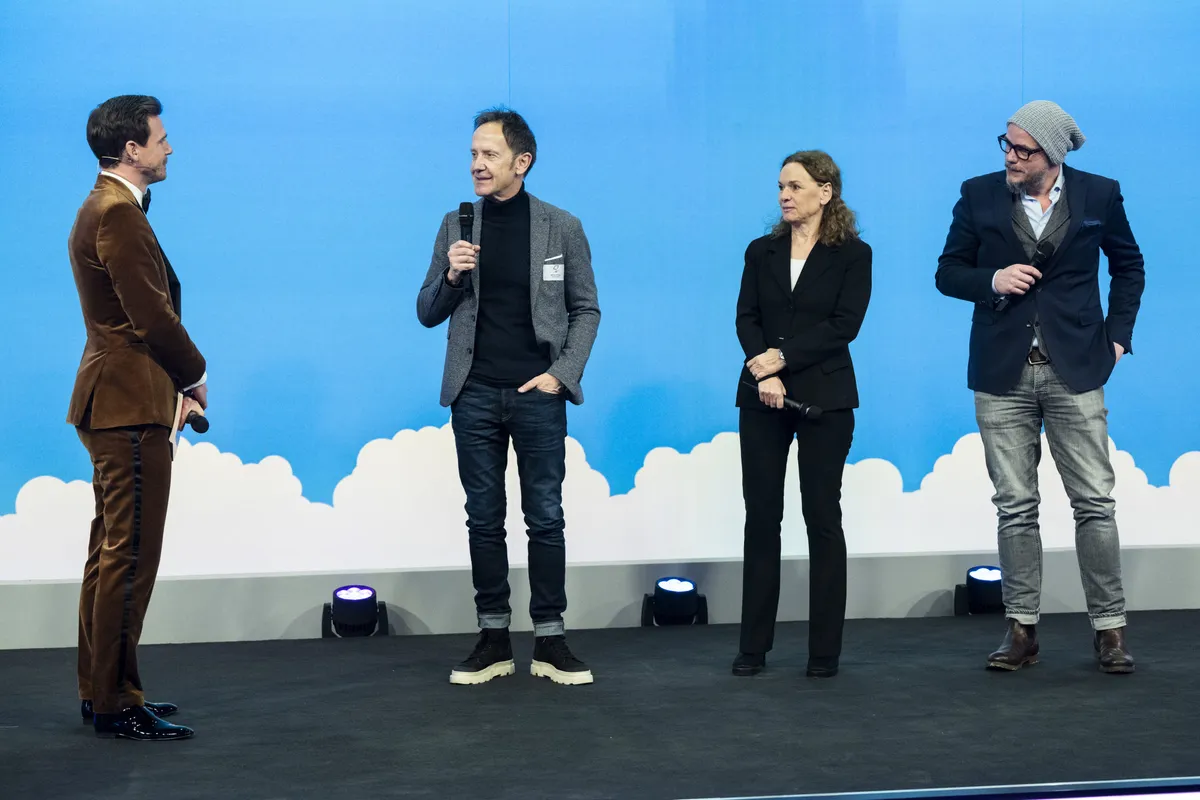 Deejay Plus bei den hybriden BrandEx Awards 2022 Gala.